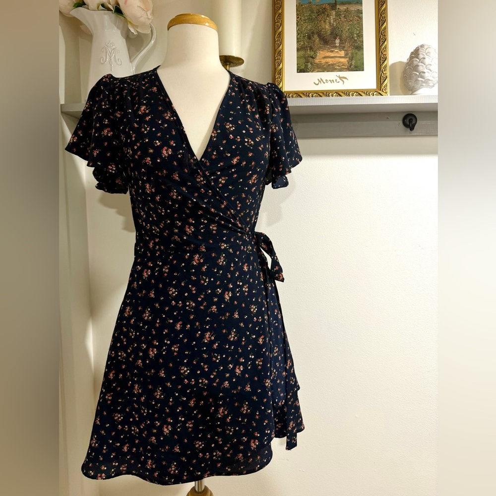 Stunning Floral Wrap Dress- Twik ( Simons), Size Small